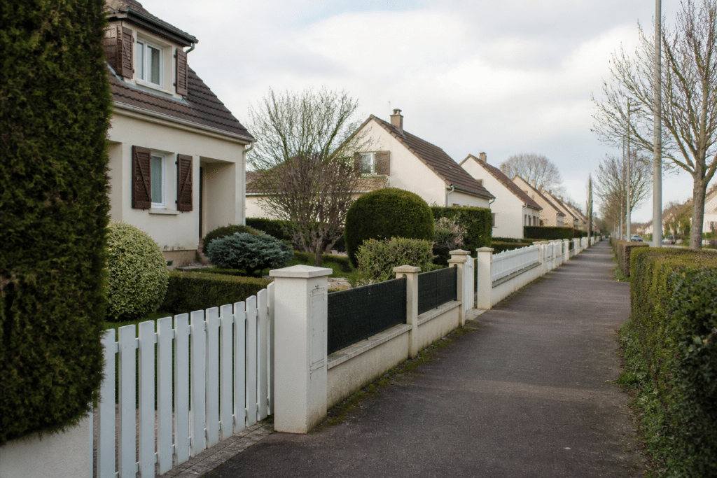 Maisons individuelles pavillon calme quartier résidentiel sûr
